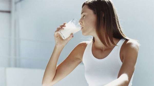 Молоко: восстанавливает и укрепляет