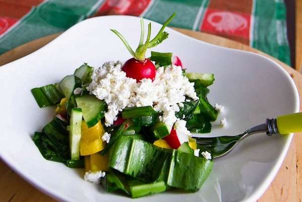 Салат с творогом и овощами для похудения