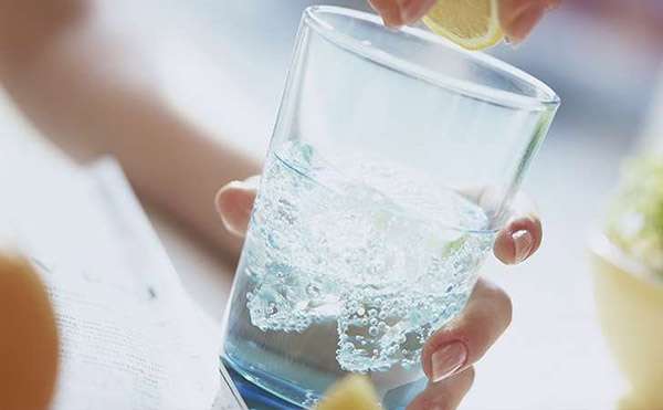 Чистая питьевая вода - лучший продукт для улучшения метаболизма