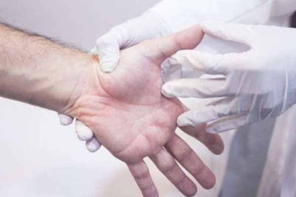 Оскольчатый перелом фаланги пальца руки лечение