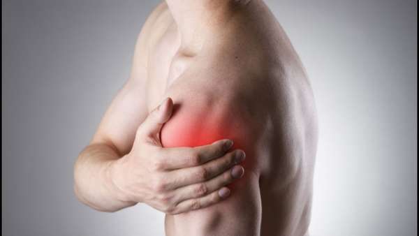 Болит плечо: в чём причина?