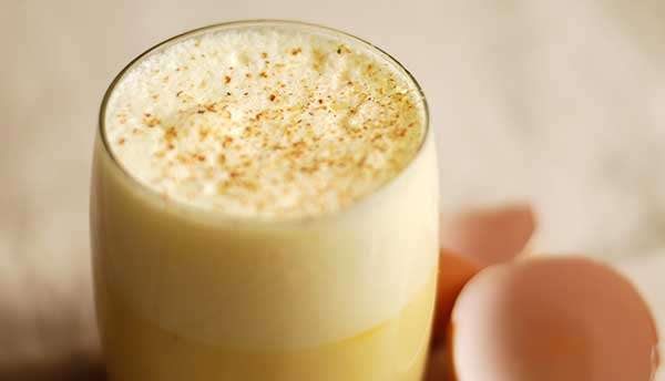Рецепты протеиновых коктейлей на молоке и яйцах